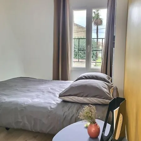 Bleu Lavande 1 - Appartement Cosy Ambiance Village Istres Exterior photo