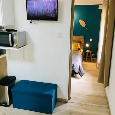 Bleu Lavande 1 - Appartement Cosy Ambiance Village Istres Exterior photo